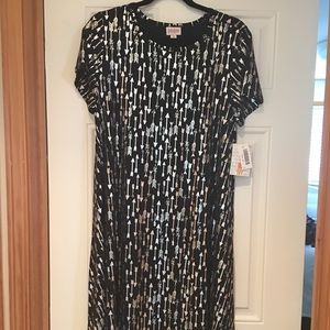 Beautiful black and silver Elegant Carly